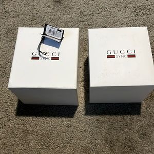 WHITE BROKEN AUTHENTIC GUCCI RUBBER WATCH